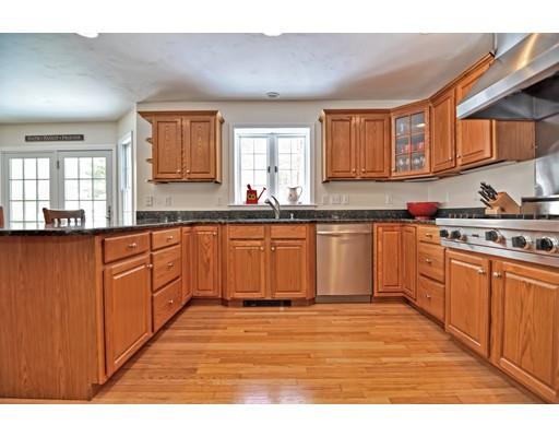 118 Tearall Road Raynham, MA 02767 - Photo 4 of 30 Gallery Image 4