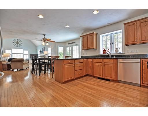 118 Tearall Road Raynham, MA 02767 - Photo 5 of 30 Gallery Image 5