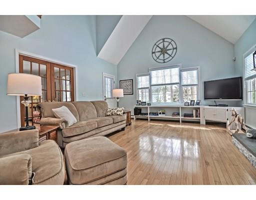118 Tearall Road Raynham, MA 02767 - Photo 8 of 30 Gallery Image 8