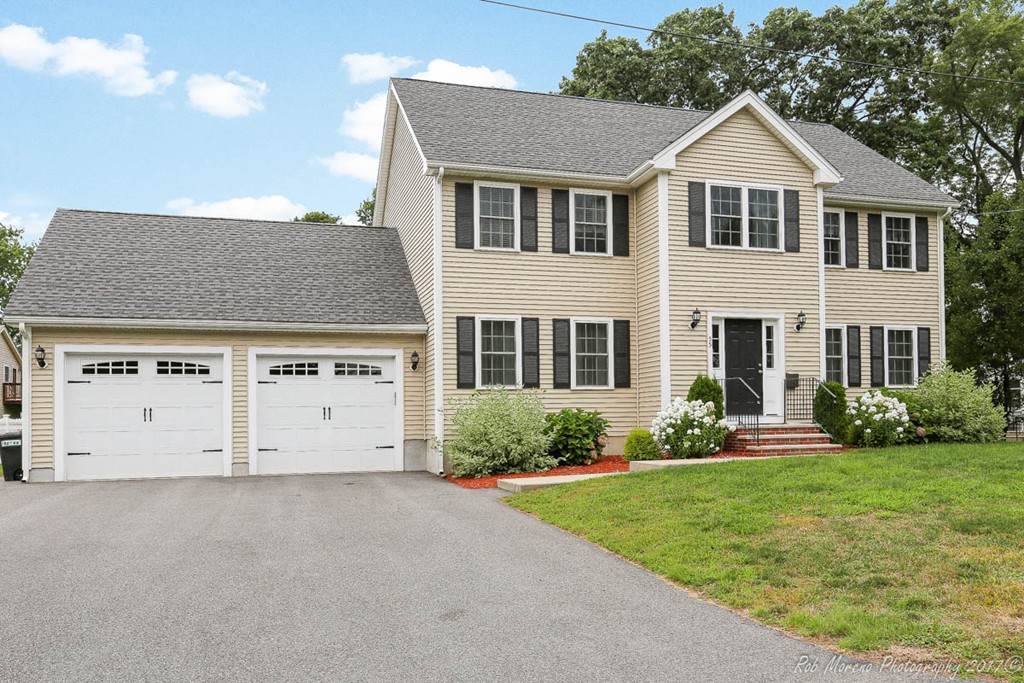 55 Fletcher Road Woburn, MA 01801 - Photo 2 of 26 Gallery Image 2