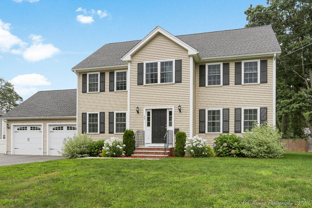 55 Fletcher Road Woburn, MA 01801 - Photo 3 of 26 Gallery Image 3