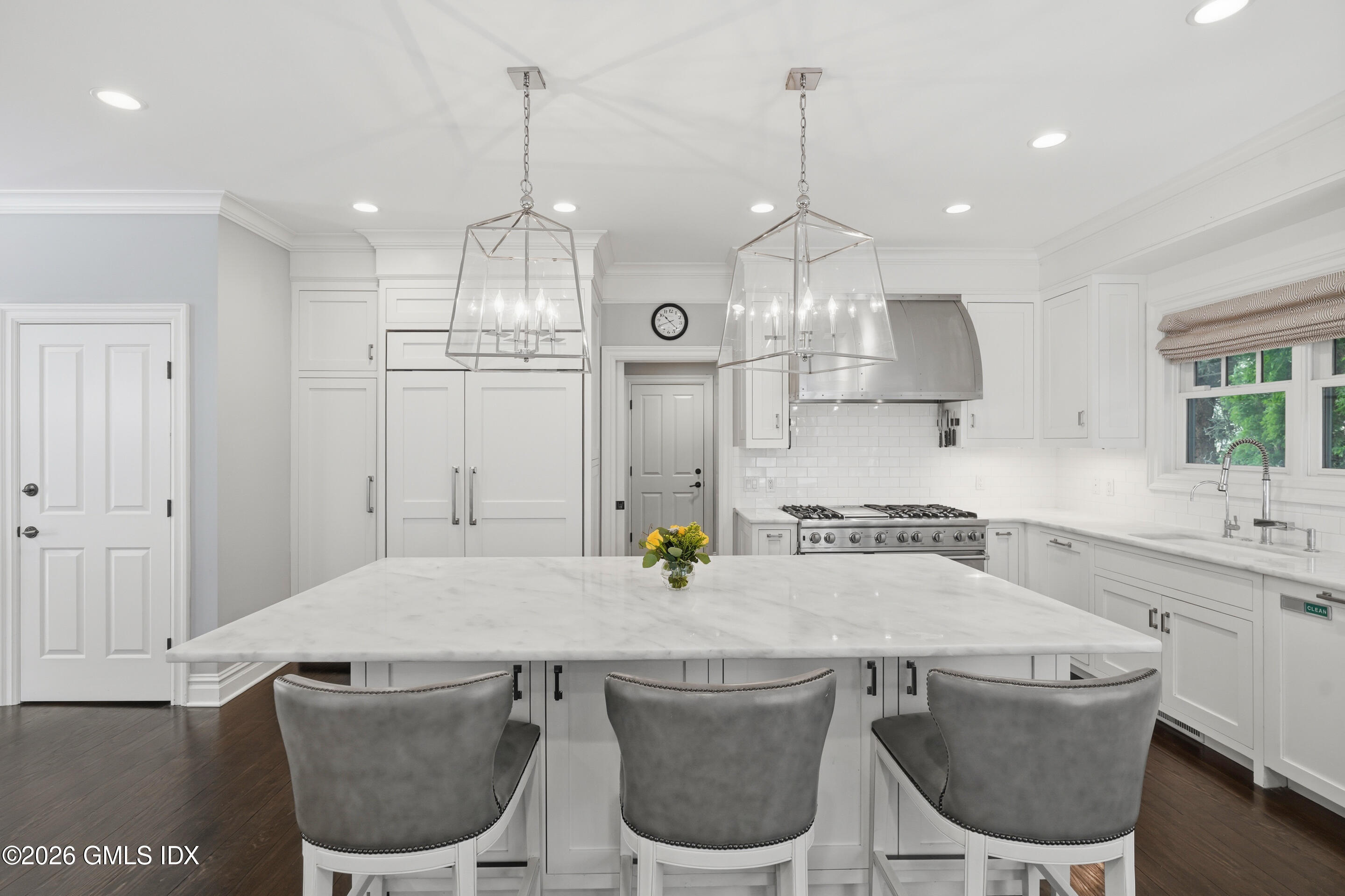 23 Riverside Lane Riverside, CT 06878 - Photo 6 of 31 Kitchen