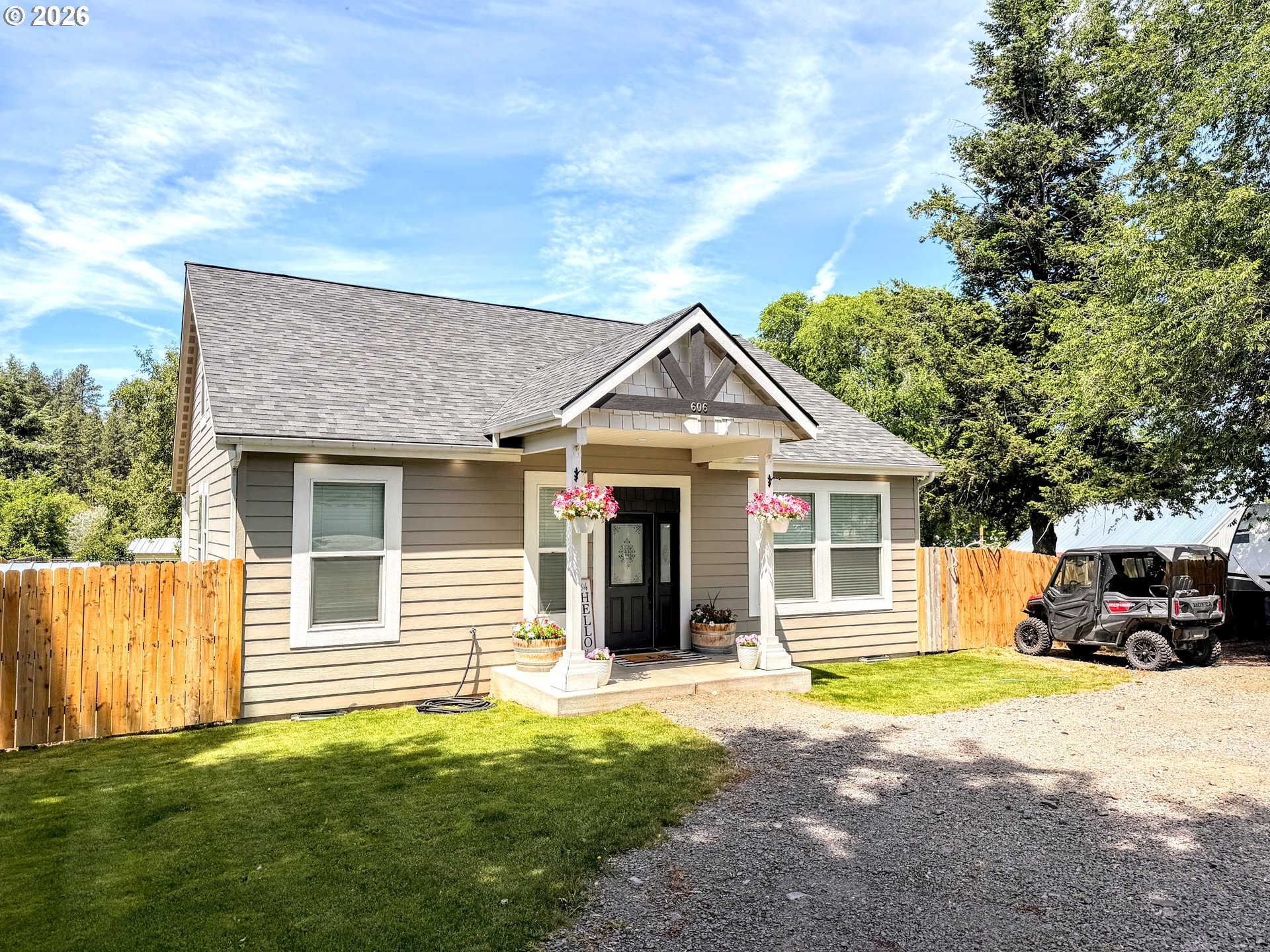 606 2nd Street Cove, OR 97824 - Photo 3 of 24