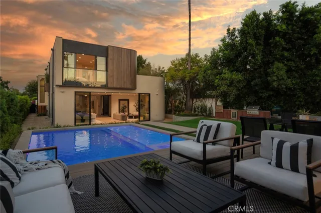 $4,950,000 | 4939 Petit Avenue, Encino, CA 91436