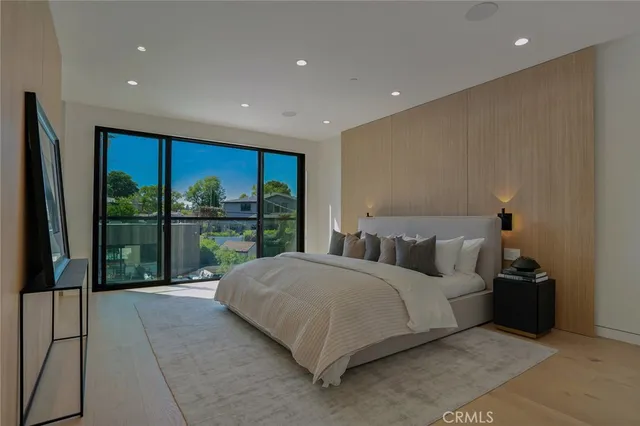 $4,950,000 | 4939 Petit Avenue, Encino, CA 91436