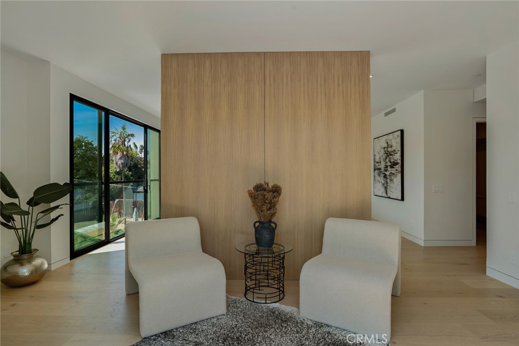 4939 Petit Avenue Encino, CA 91436 - Photo 23 of 52