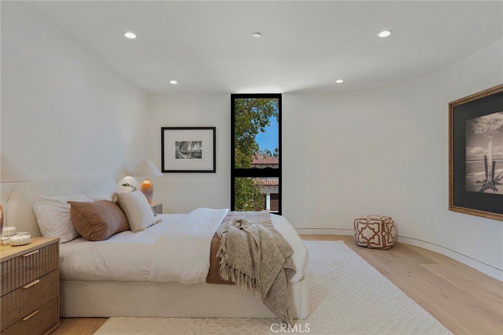 4939 Petit Avenue Encino, CA 91436 - Photo 34 of 52