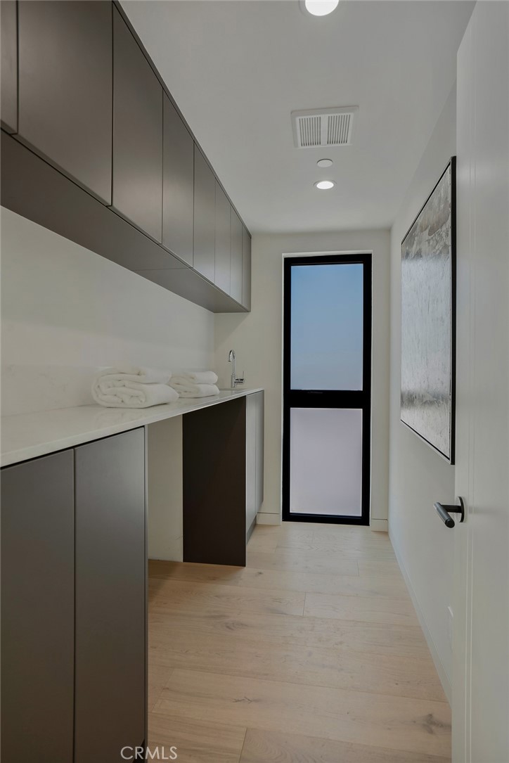 4939 Petit Avenue Encino, CA 91436 - Photo 36 of 52