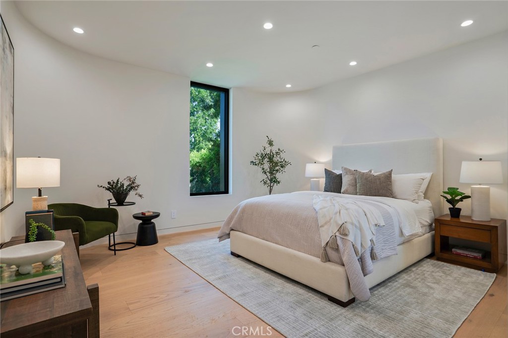 4939 Petit Avenue Encino, CA 91436 - Photo 37 of 52