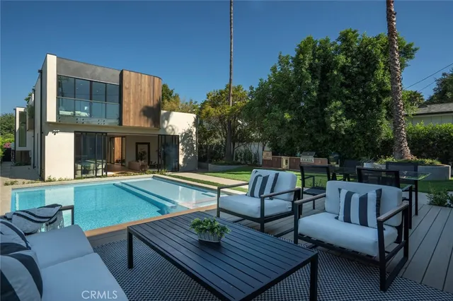 $4,950,000 | 4939 Petit Avenue, Encino, CA 91436