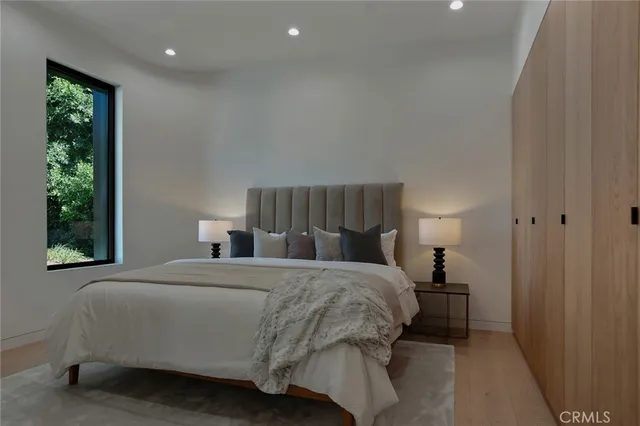 $4,950,000 | 4939 Petit Avenue, Encino, CA 91436