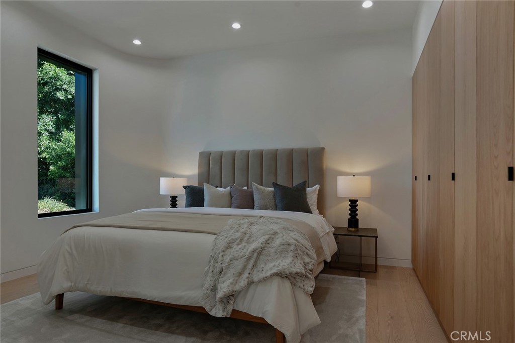 4939 Petit Avenue Encino, CA 91436 - Photo 48 of 52