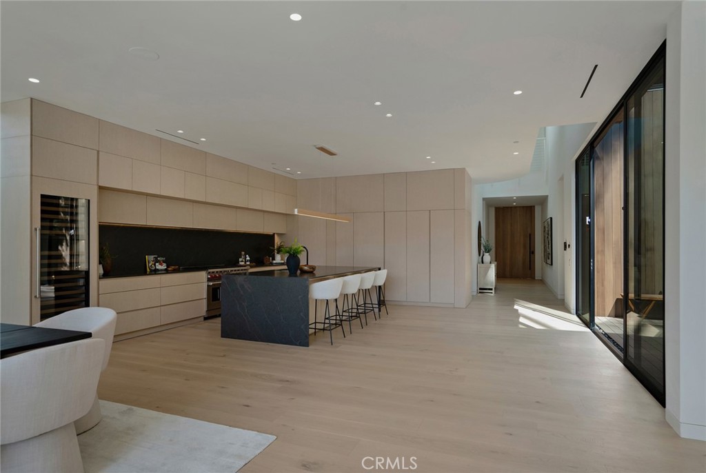 4939 Petit Avenue Encino, CA 91436 - Photo 8 of 52