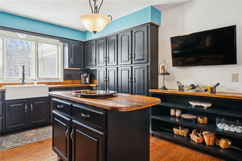 500 Shrader Hollow Road New Stanton, PA 15672 - Photo 3 of 50