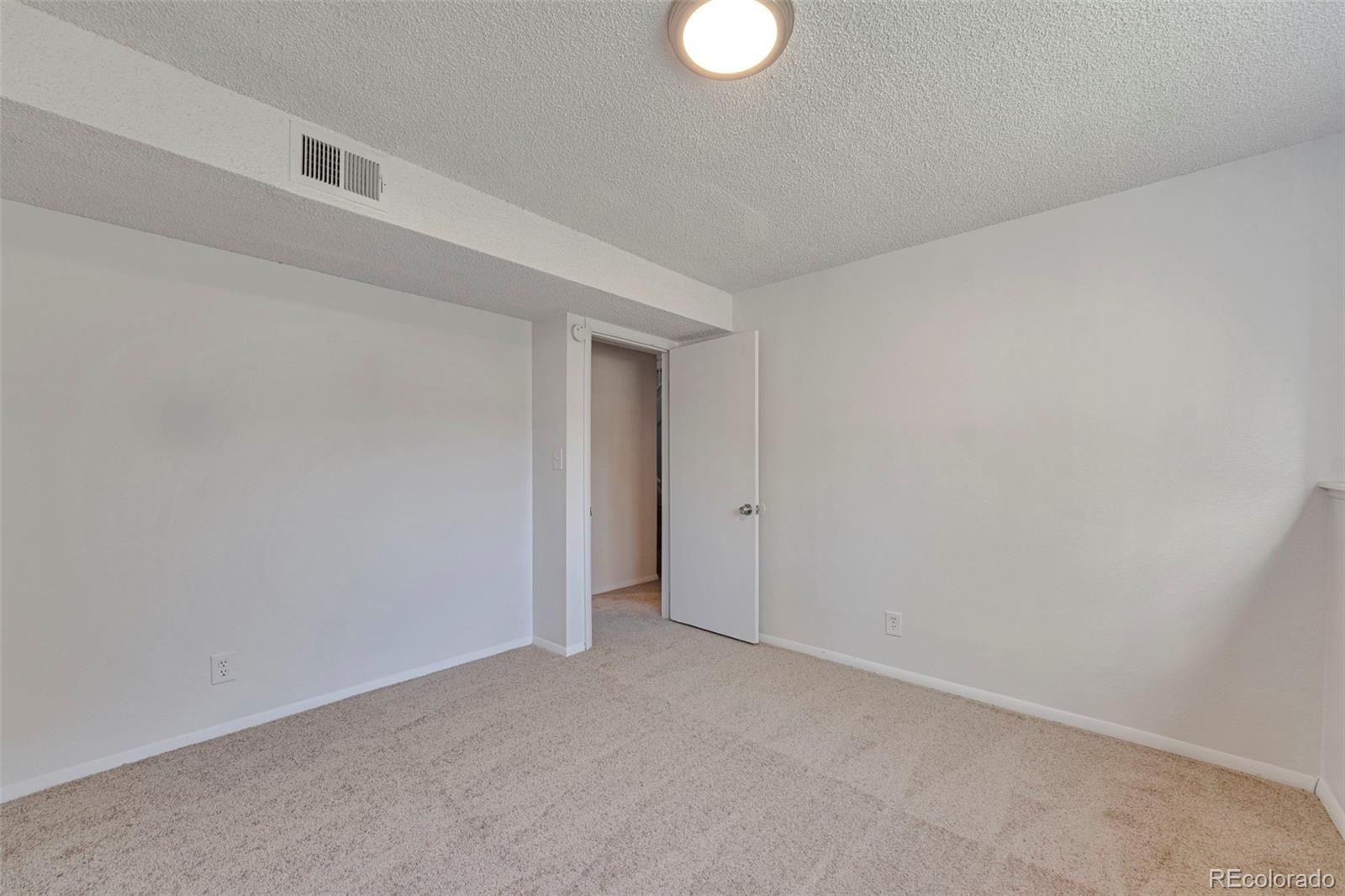 3215 South Granby Way Aurora, CO 80014 - Photo 17 of 21