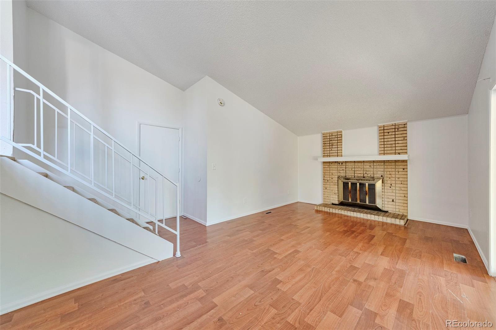 3215 South Granby Way Aurora, CO 80014 - Photo 7 of 21