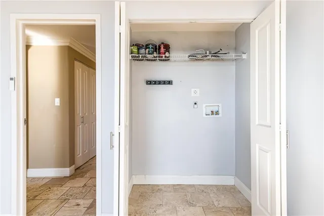 $152,500 | 700 East 8th Street, Unit 16O, Kansas City, MO 64106