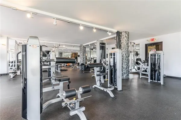 $145,000 | 700 East 8th Street, Unit 16O, Kansas City, MO 64106