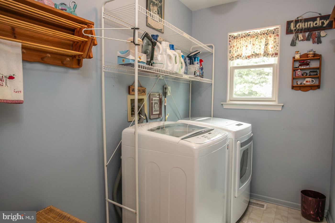 116 Summer Ridge Drive Lansdale, PA 19446 - Photo 35 of 52 a utility room with dryer and washer