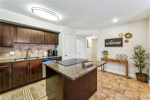 $260,000 | 530 West 10th Street, Unit 530, Kansas City, MO 64105