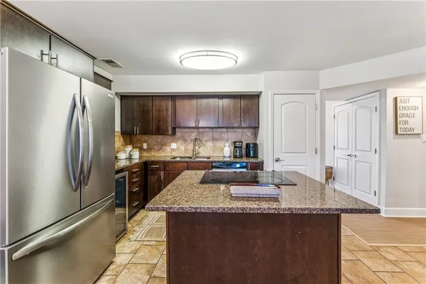 $260,000 | 530 West 10th Street, Unit 530, Kansas City, MO 64105