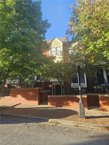 $257,900 | 530 West 10th Street, Unit 530, Kansas City, MO 64105