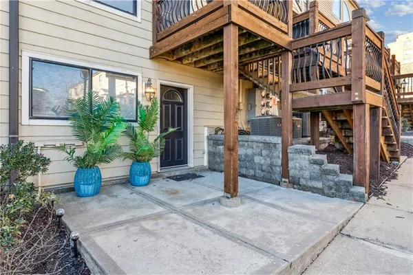 $260,000 | 530 West 10th Street, Unit 530, Kansas City, MO 64105