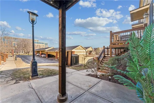 $260,000 | 530 West 10th Street, Unit 530, Kansas City, MO 64105