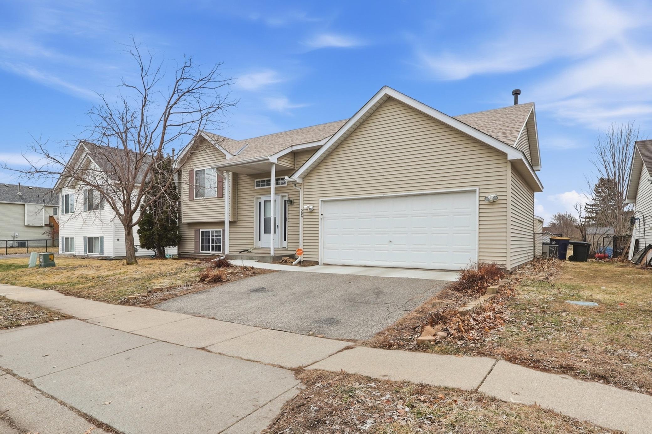 509 11th Street Farmington, MN 55024 - Photo 2 of 40