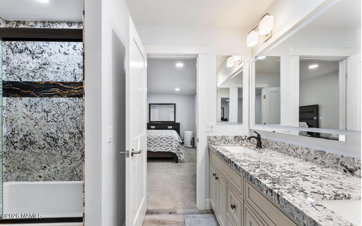 5055 Townsend-Winona Road Flagstaff, AZ 86004 - Photo 15 of 33 Jack and Jill Bathroom