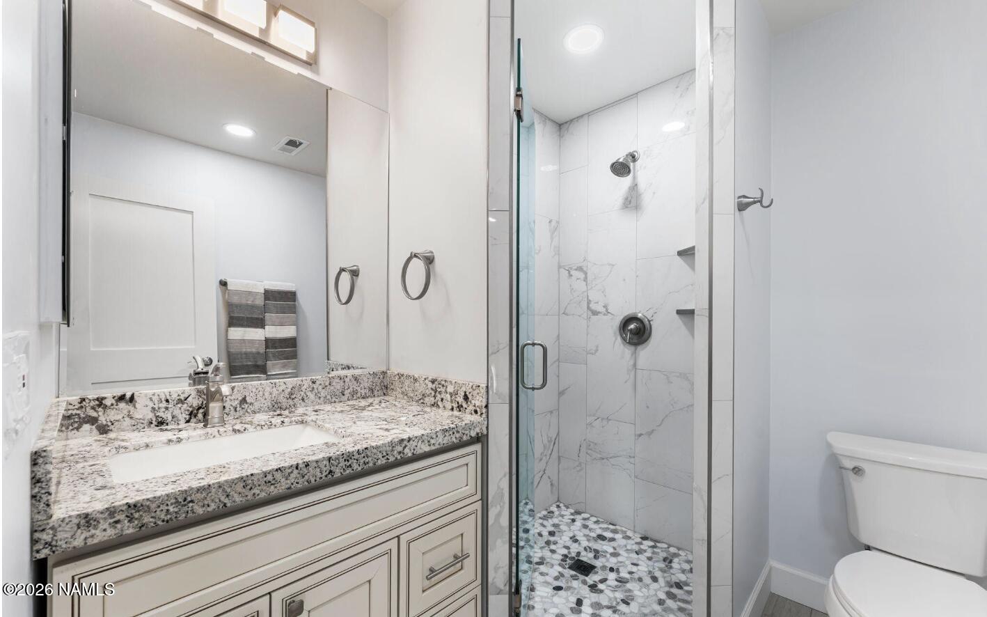 5055 Townsend-Winona Road Flagstaff, AZ 86004 - Photo 19 of 33 Full Bathroom