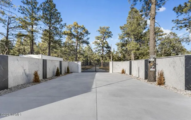 $1,850,000 | 5055 Townsend-Winona Road, Flagstaff, AZ 86004