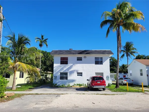 $1,995 | 8315 Northeast Miami Court, Unit 4, Miami, FL 33138