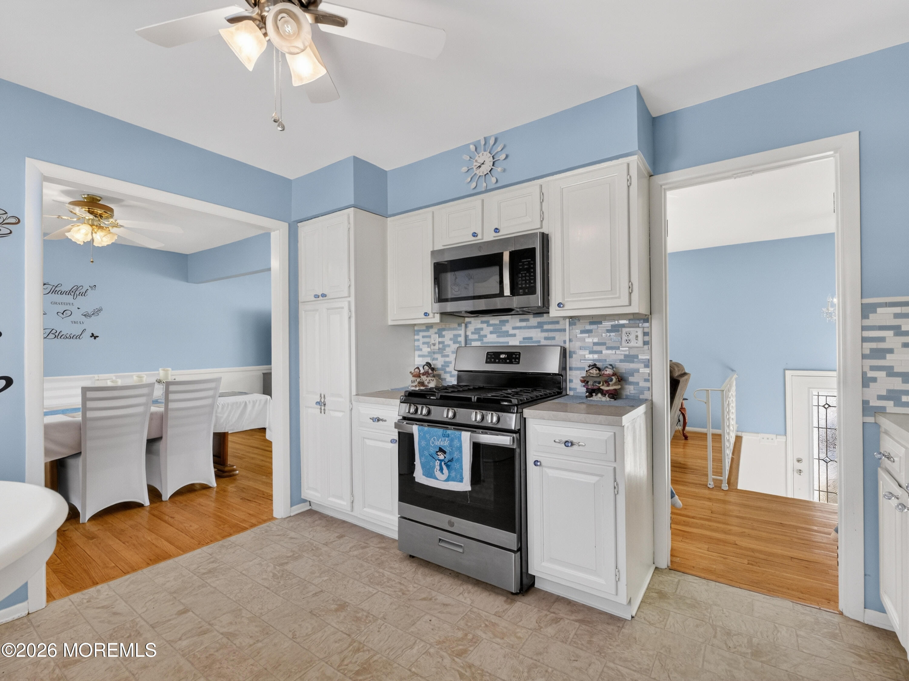 417 Crestview Terrace Brick, NJ 08723 - Photo 16 of 36 417CrestviewTer-kitchen3