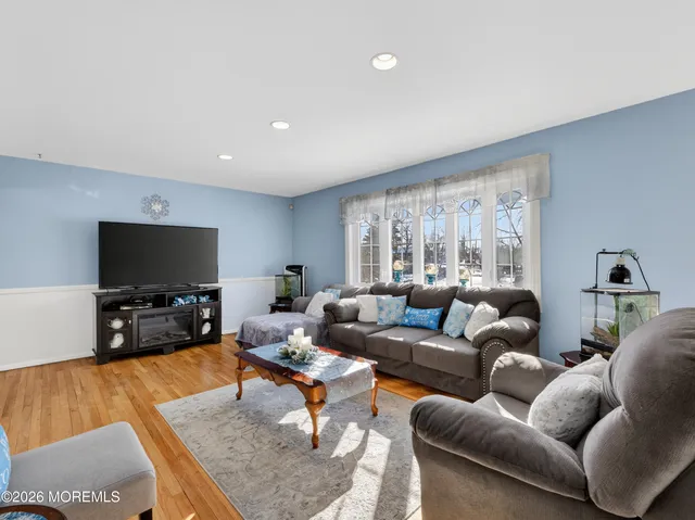 $729,000 | 417 Crestview Terrace, Brick, NJ 08723