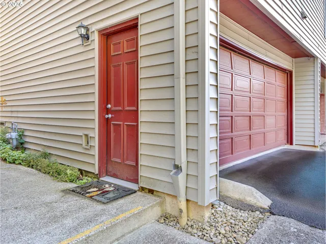 a view of front door with outdoor space