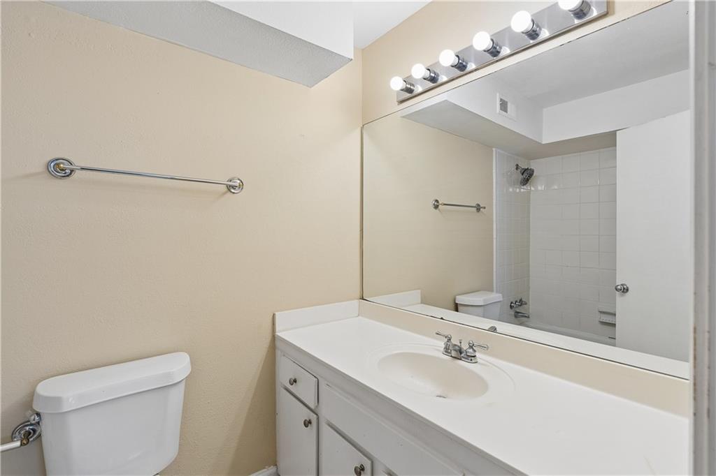 395 Pharr Road Northeast, Unit 308 Atlanta, GA 30305 - Photo 12 of 29