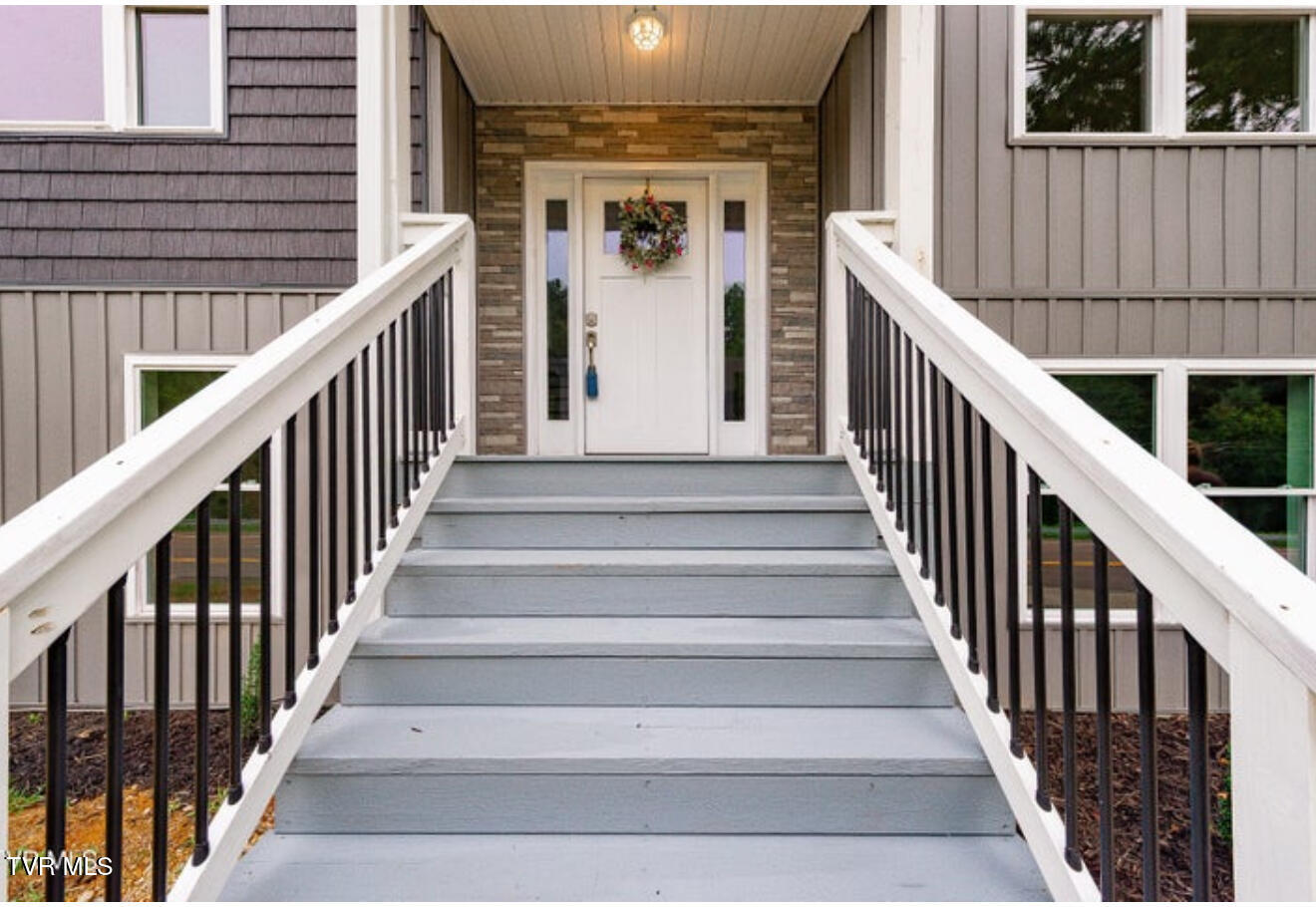 210 Wadlow Gap Road Kingsport, TN 37660 - Photo 38 of 39 front exterior