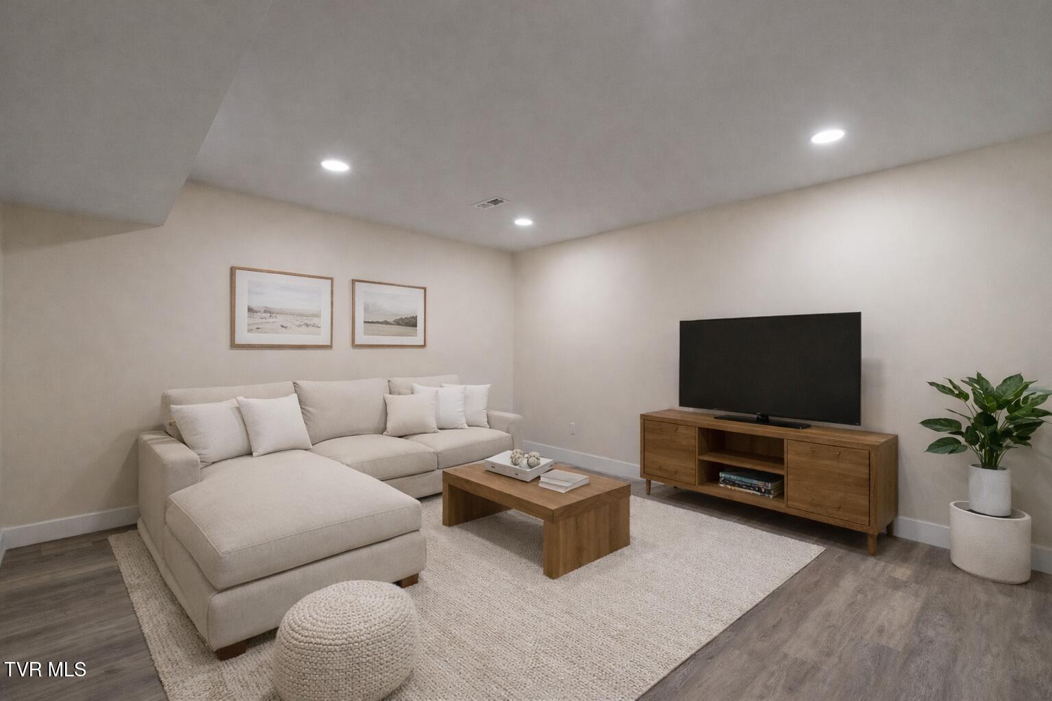 210 Wadlow Gap Road Kingsport, TN 37660 - Photo 39 of 39 bonus/flex room