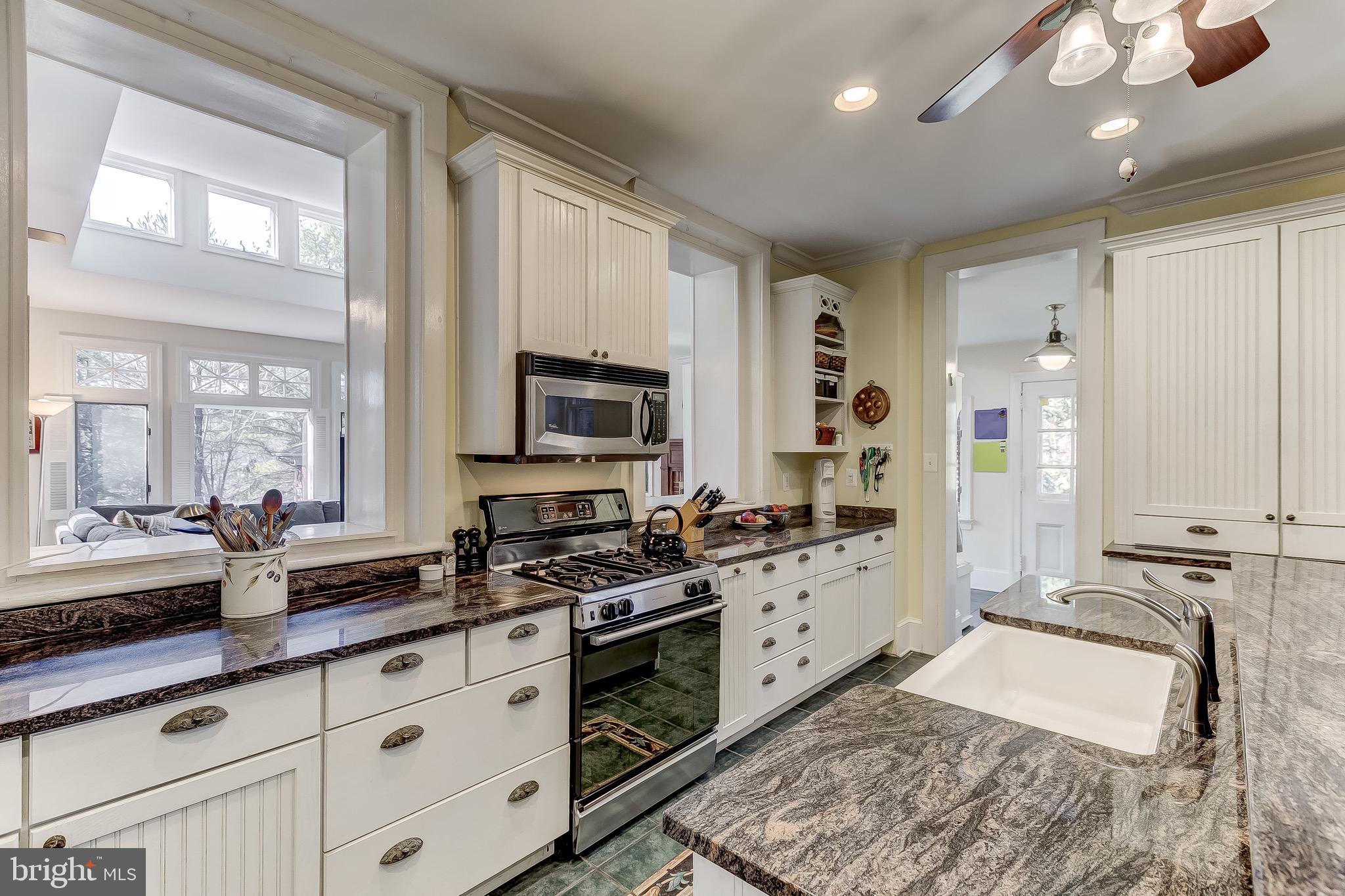 104 Ridgewood Road Baltimore, MD 21210 - Photo 24 of 77