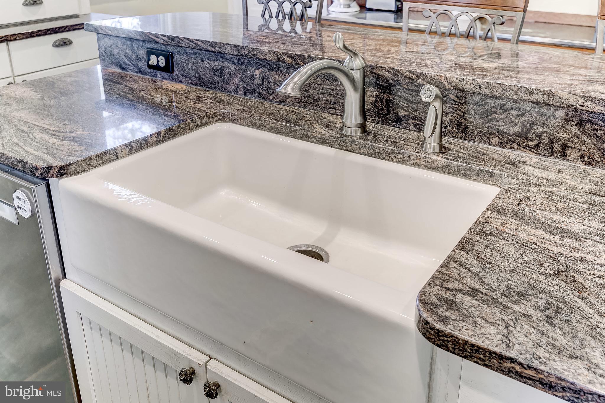 104 Ridgewood Road Baltimore, MD 21210 - Photo 28 of 77