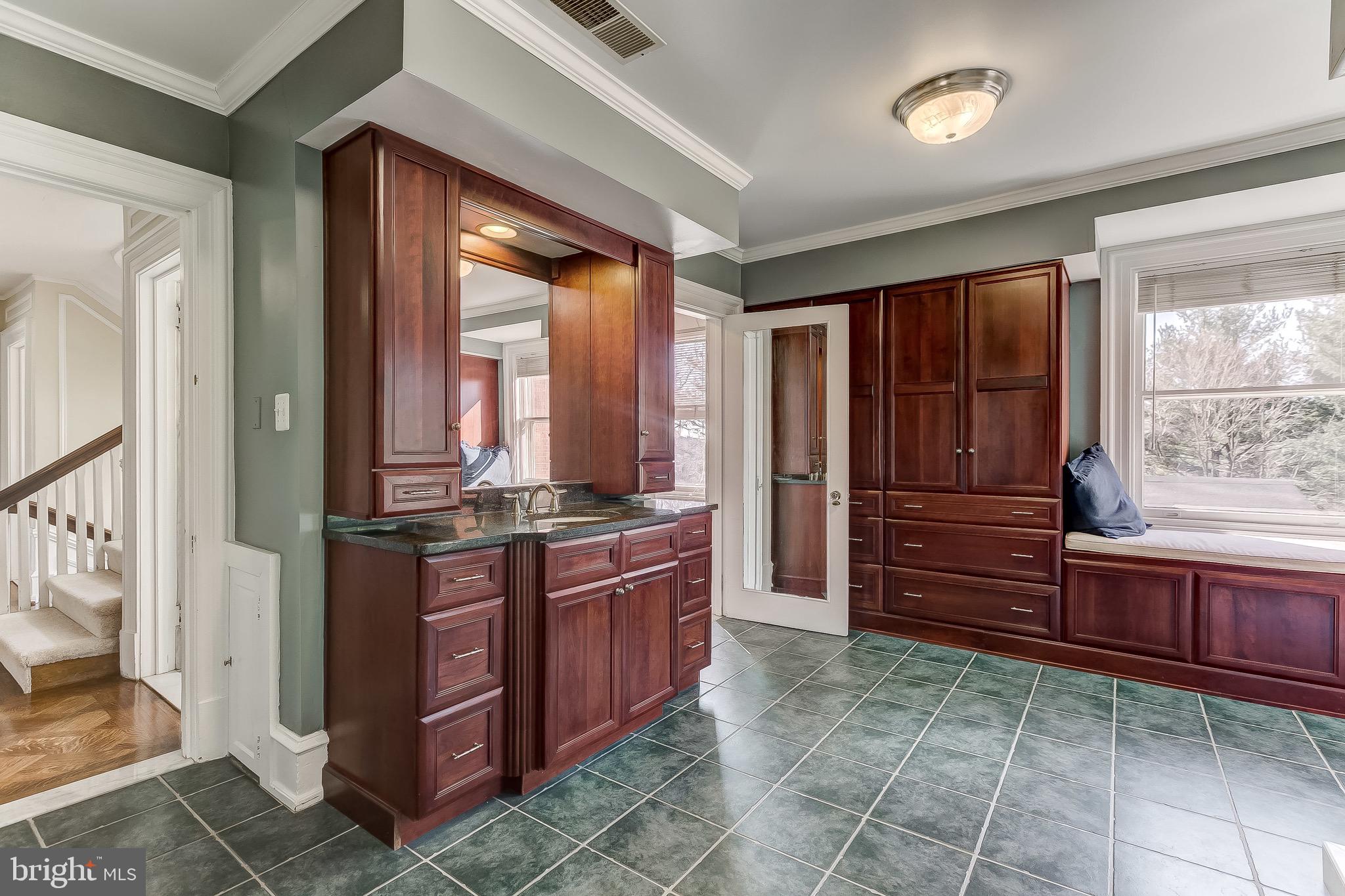 104 Ridgewood Road Baltimore, MD 21210 - Photo 48 of 77