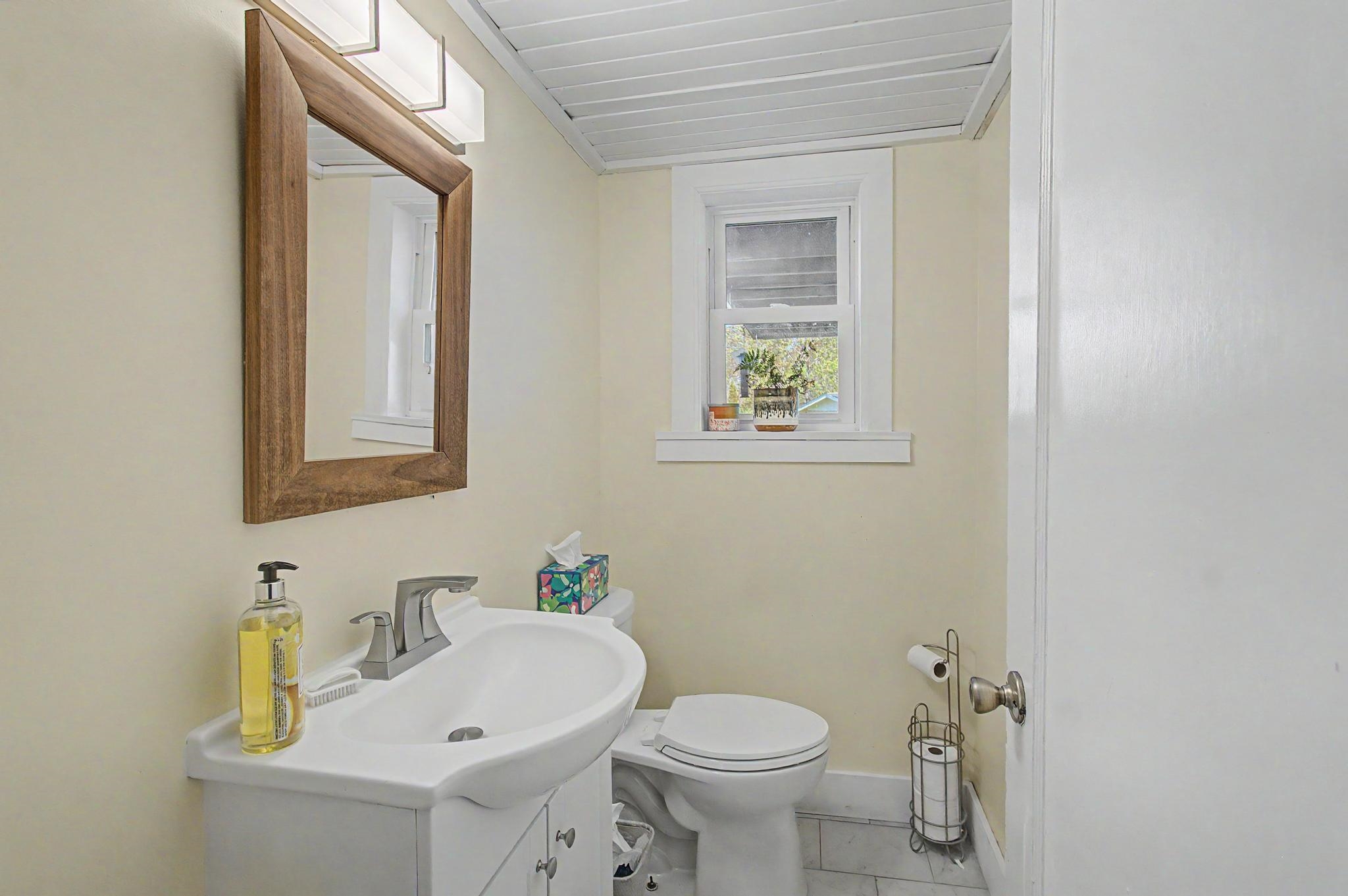 116 Woodbury Road Burlington, VT 05408 - Photo 15 of 28