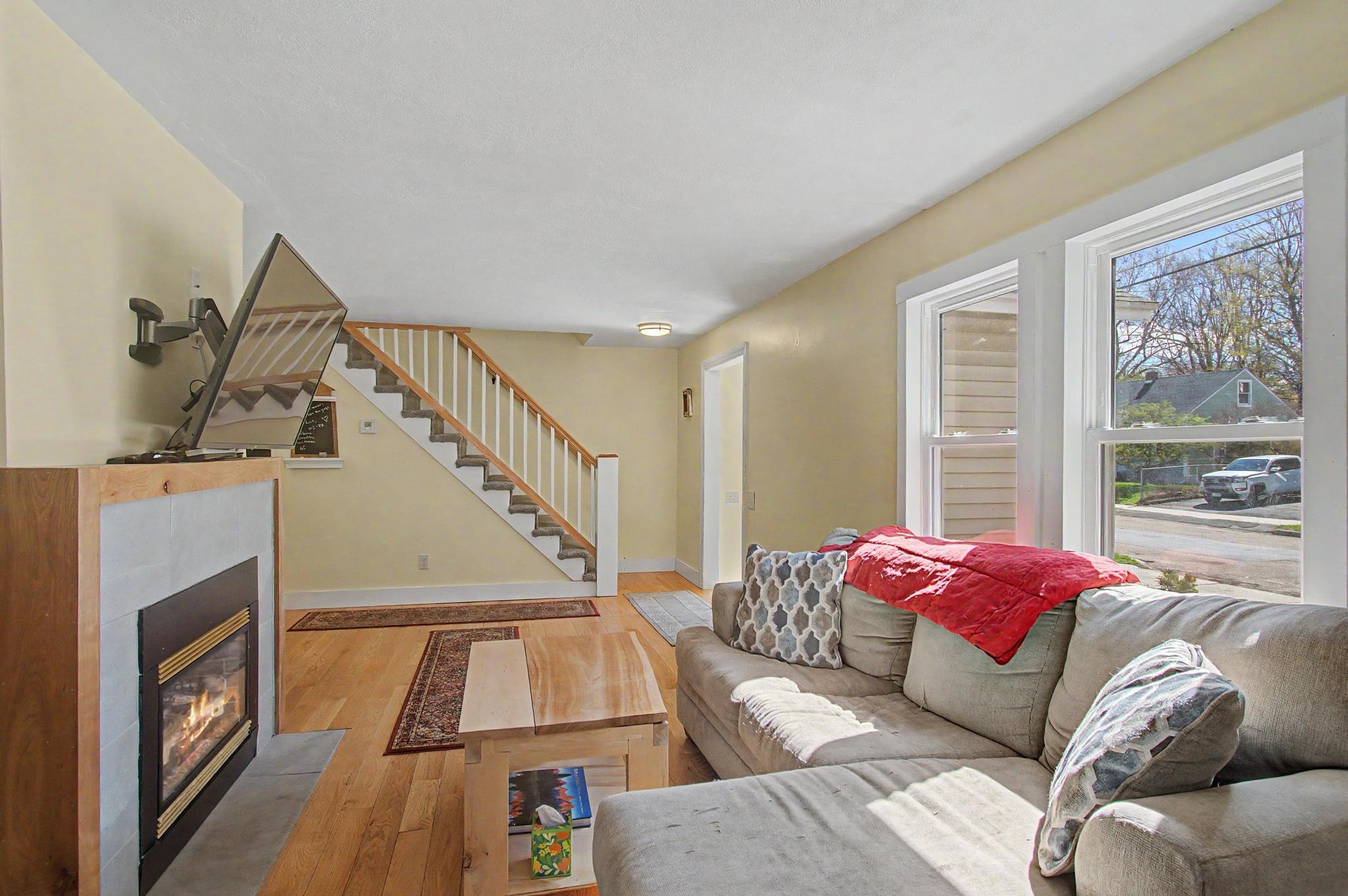 116 Woodbury Road Burlington, VT 05408 - Photo 8 of 28