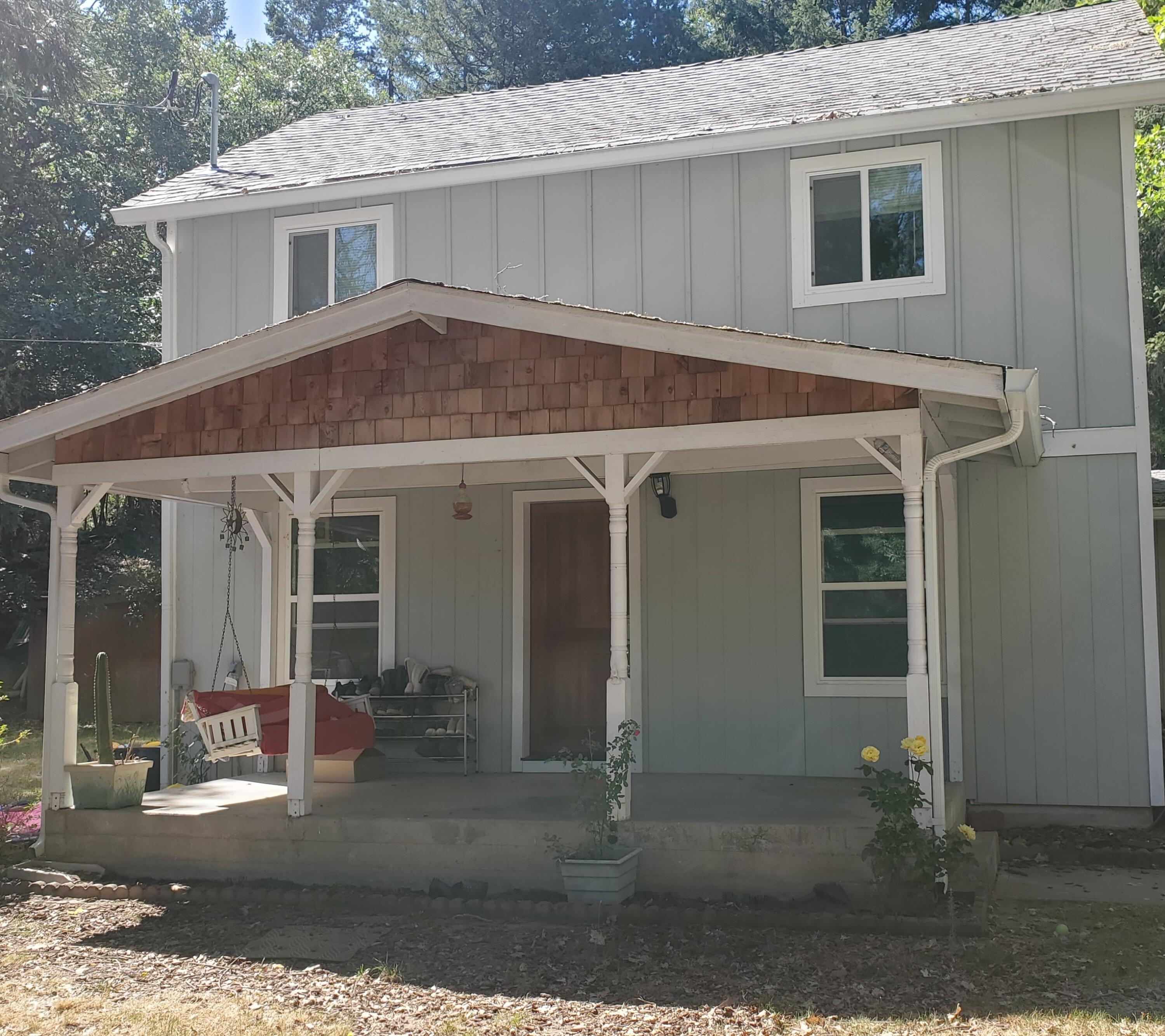 871 Walker Road Grants Pass, OR 97527 - Photo 1 of 29 Front view