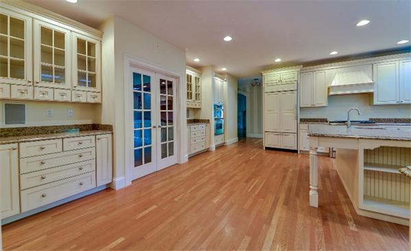 158 Lowell Road Wellesley, MA 02481 - Photo 7 of 30 Gallery Image 7