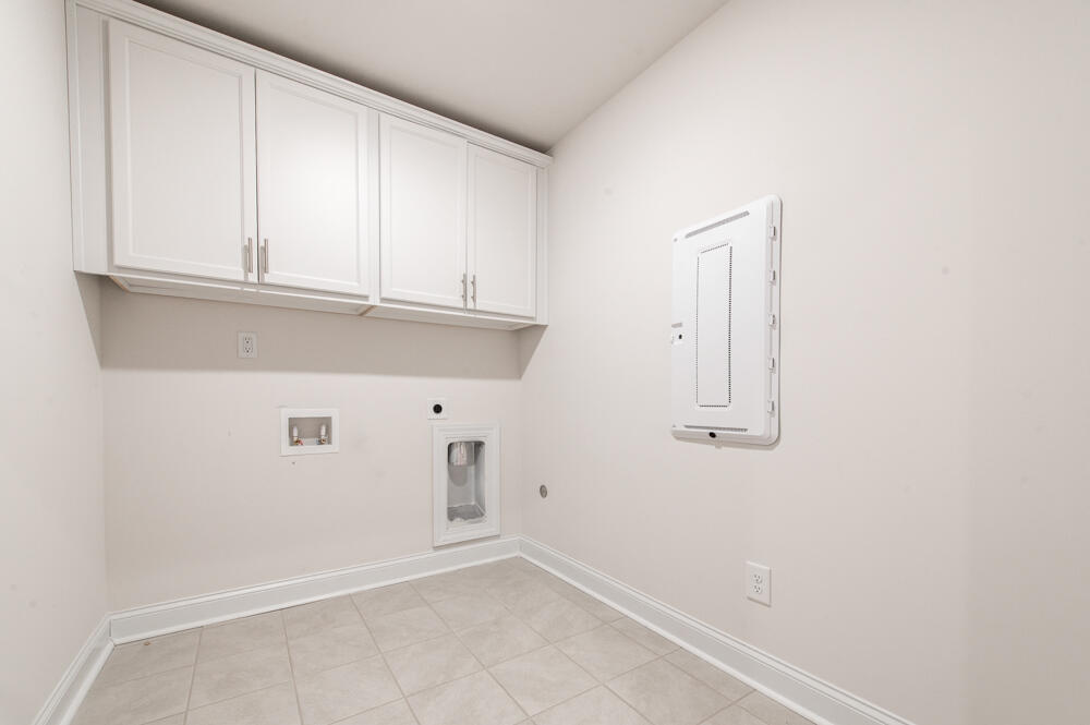 424 Little Pines Court Aiken, SC 29801 - Photo 23 of 34 Laundry Room!
