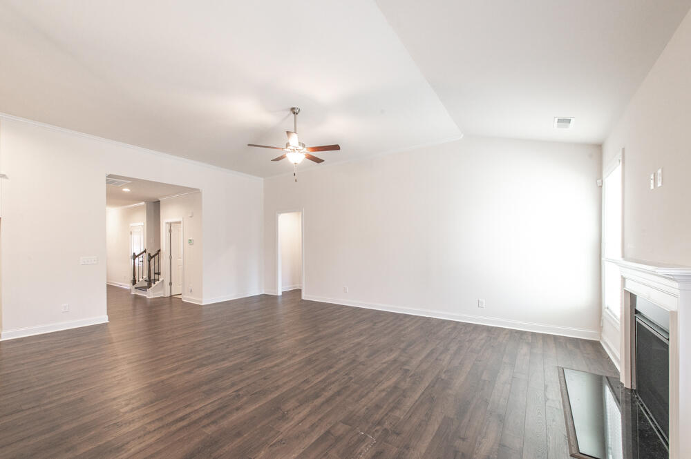 424 Little Pines Court Aiken, SC 29801 - Photo 6 of 34 Living Room!