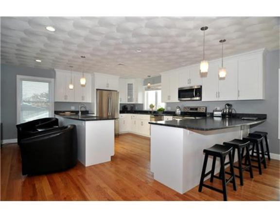 61 Indian Road Little Compton, RI 02837 - Photo 6 of 8 Gallery Image 6