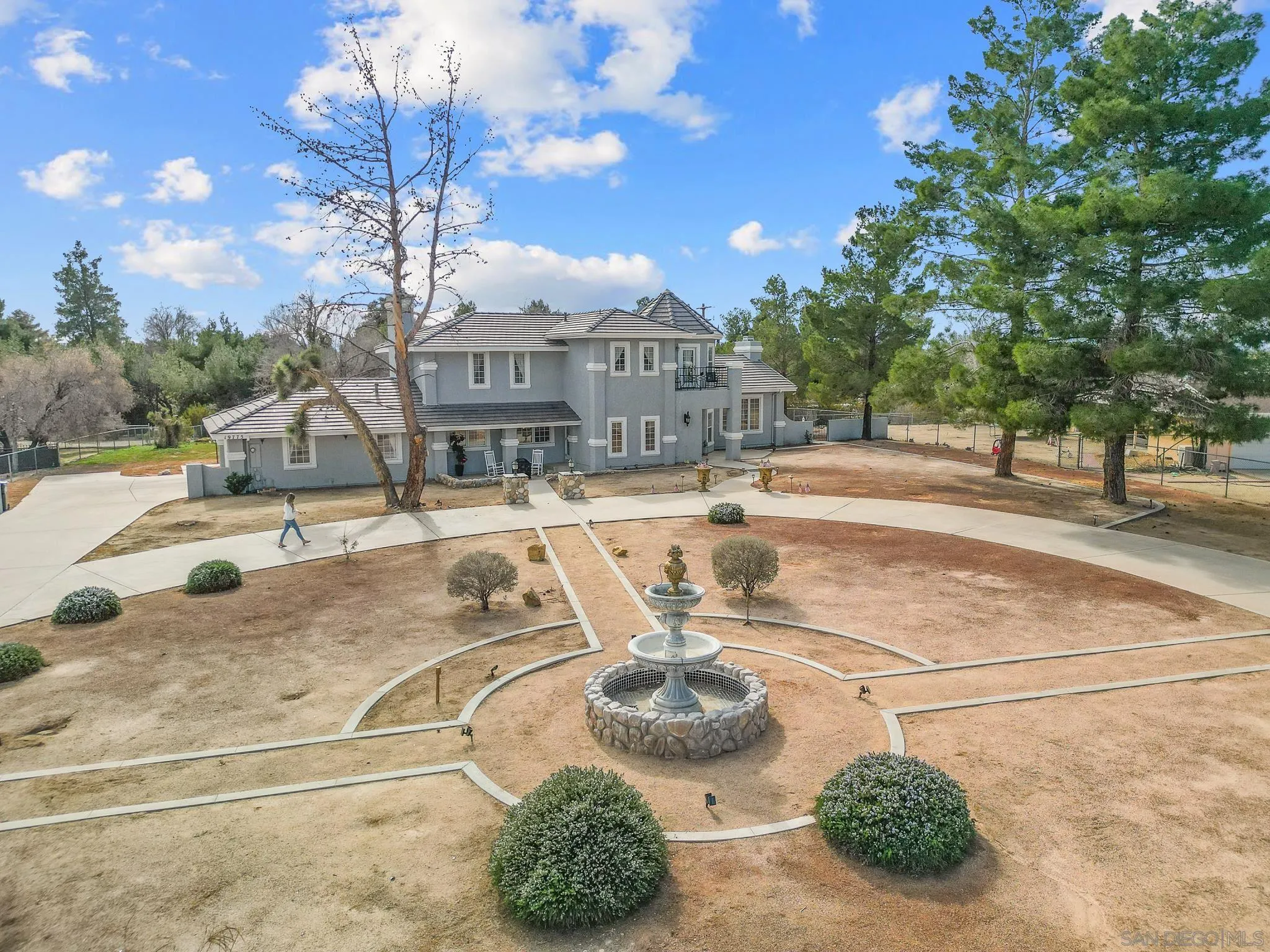 19775 Symeron Road Apple Valley, CA 92307 - Photo 2 of 73